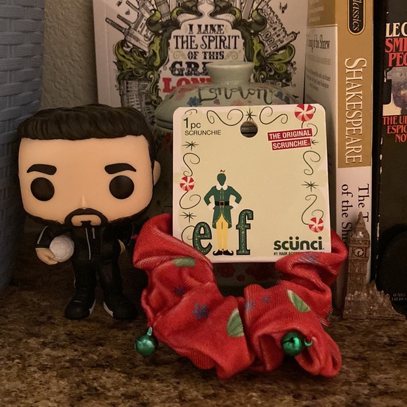 Buddy The Elf Movie Velvet Velvety Jingle Bell Christmas Scrunchie Hair Tie - Picture 4 of 10